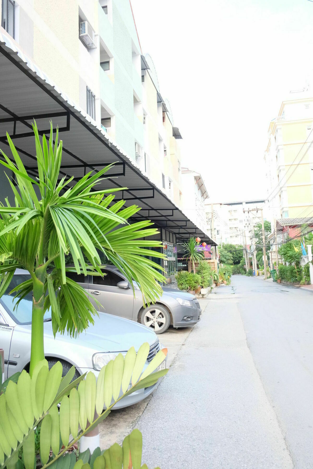 Area 69 Bangkok Exterior foto
